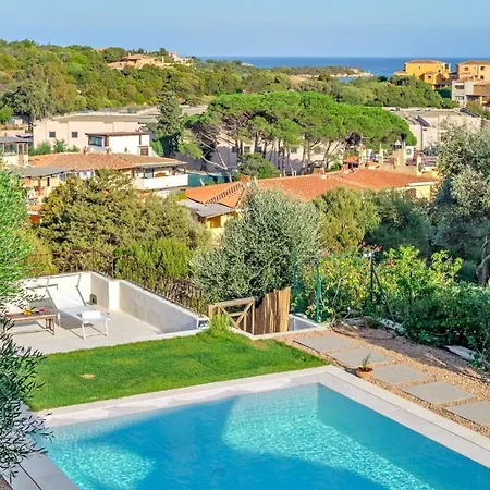 La Marina 5&1, Emma Villa *