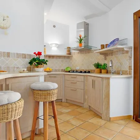 La Marina 5&1, Emma Villa Porto Cervo