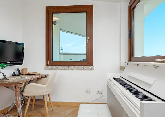 La Marina 5&1, Emma Porto Cervo