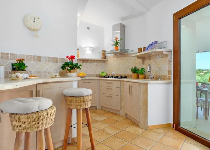 La Marina 5&1, Emma Villa Porto Cervo