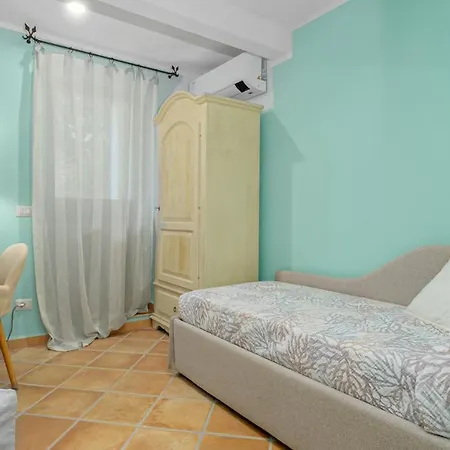 Вилла La Marina 5&1, Emma