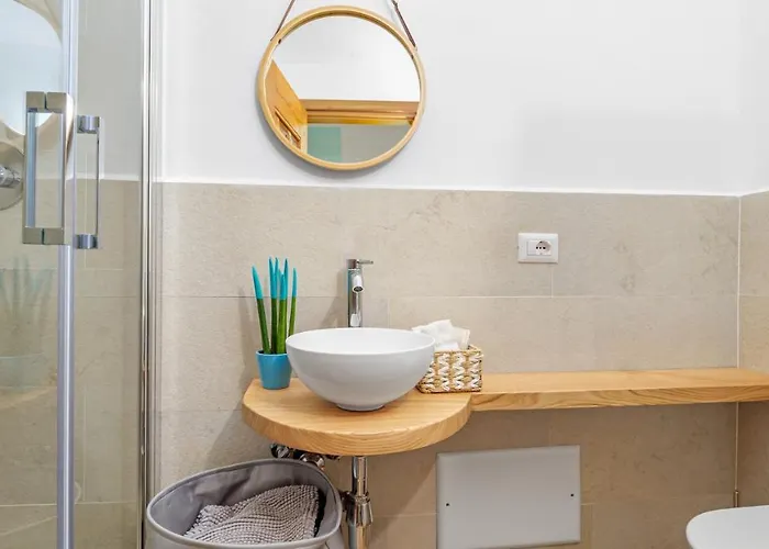 La Marina 5&1, Emma * Порто-Черво