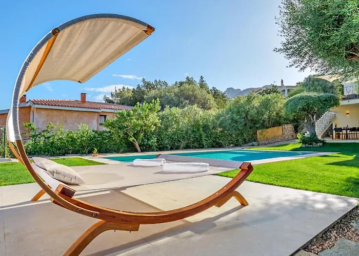 La Marina 5&1, Emma Вилла Порто-Черво